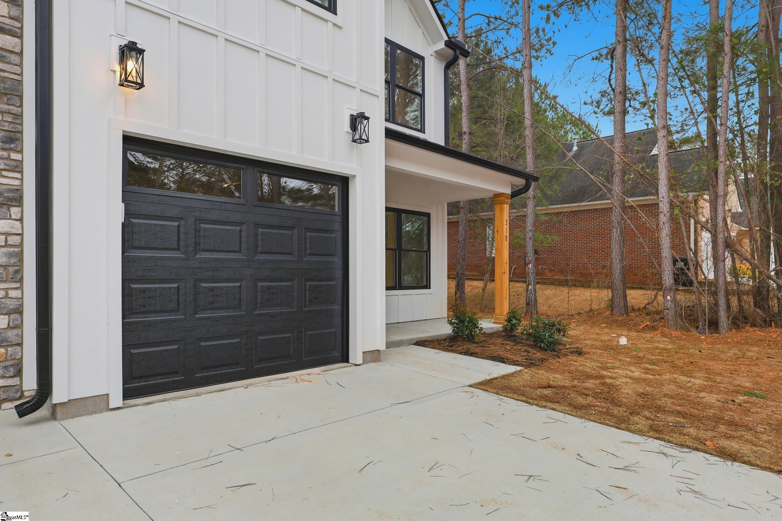 210 Giles Street Anderson, SC 29621 - Photo 32 of 41