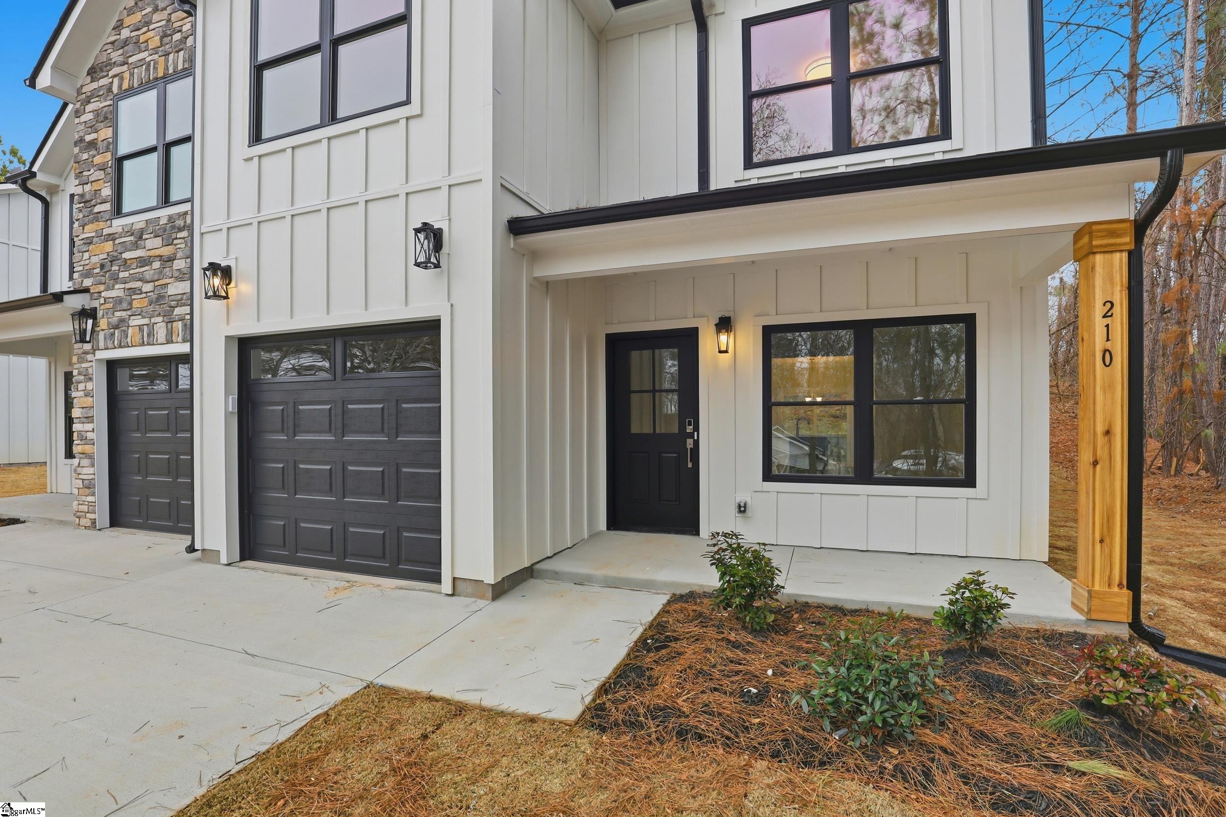 210 Giles Street Anderson, SC 29621 - Photo 4 of 41