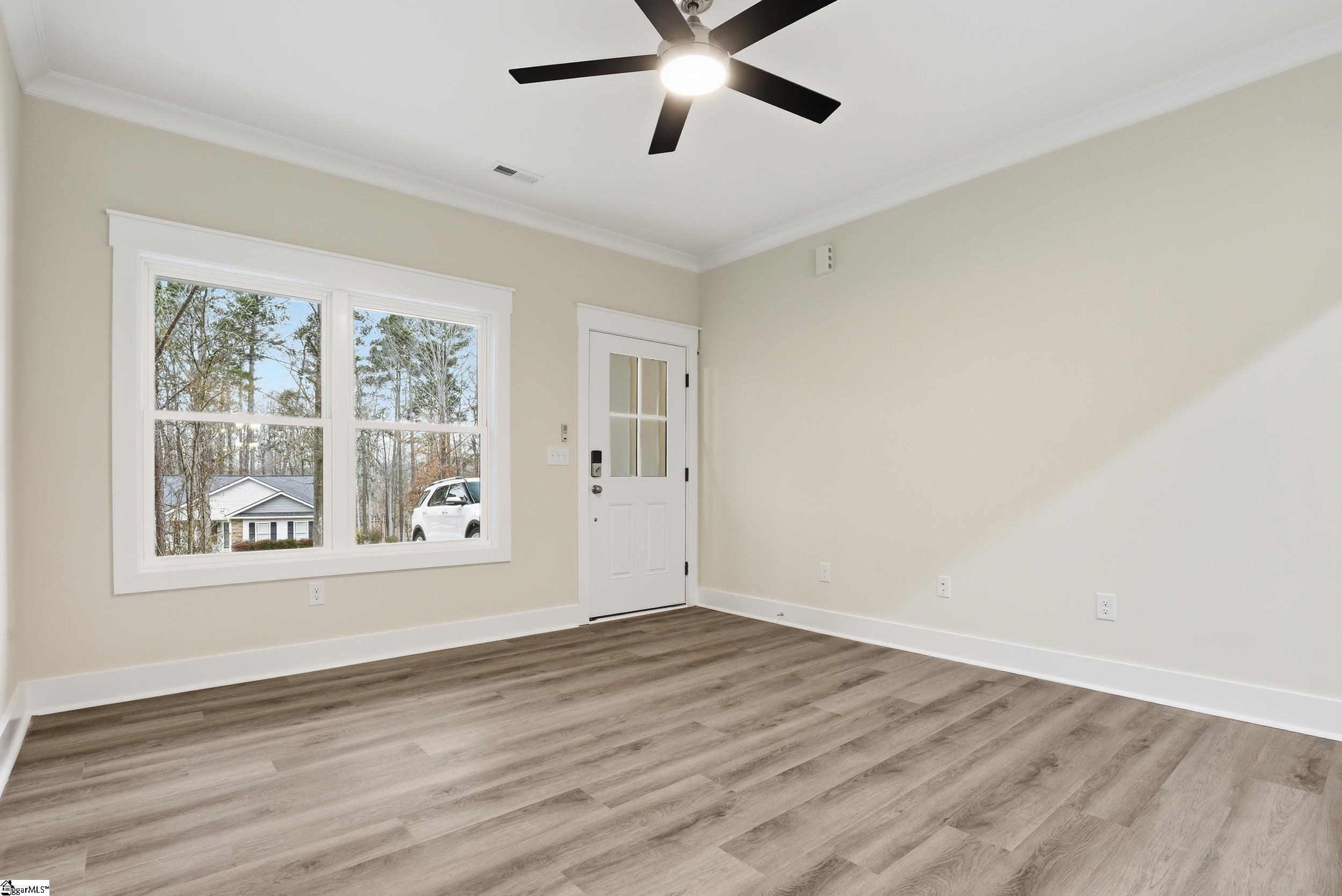 210 Giles Street Anderson, SC 29621 - Photo 7 of 41