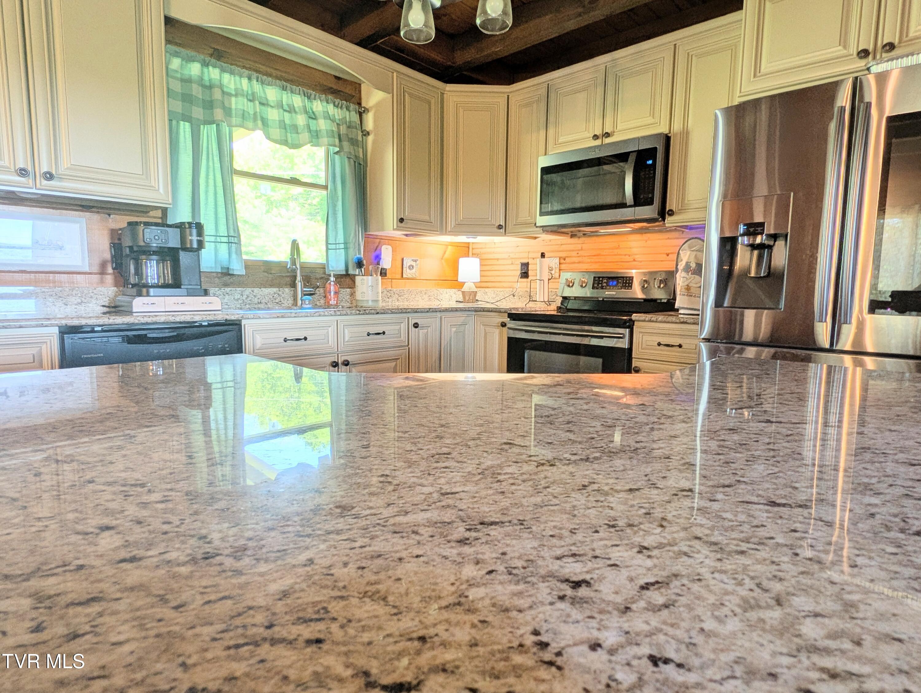 3524 Fairfax Road Coeburn, VA 24230 - Photo 21 of 41 1000022192