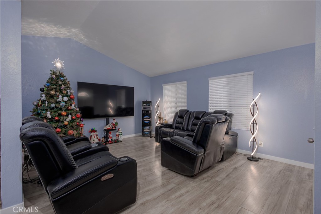 1725 West 3rd Street, Unit 1 Santa Ana, CA 92703 - Photo 11 of 25