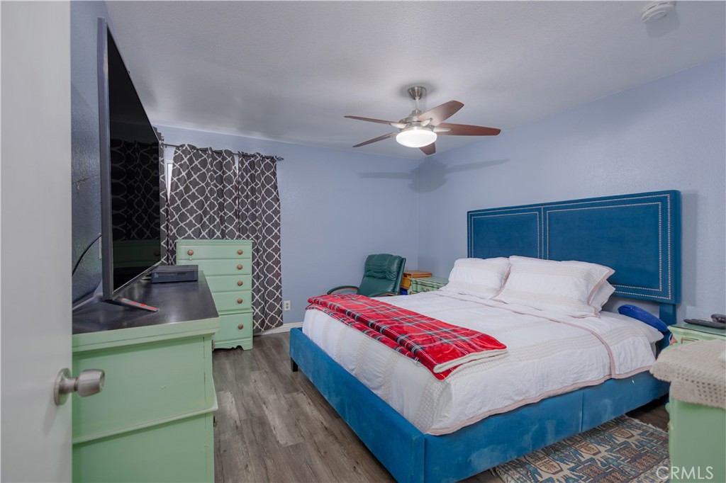 1725 West 3rd Street, Unit 1 Santa Ana, CA 92703 - Photo 20 of 25