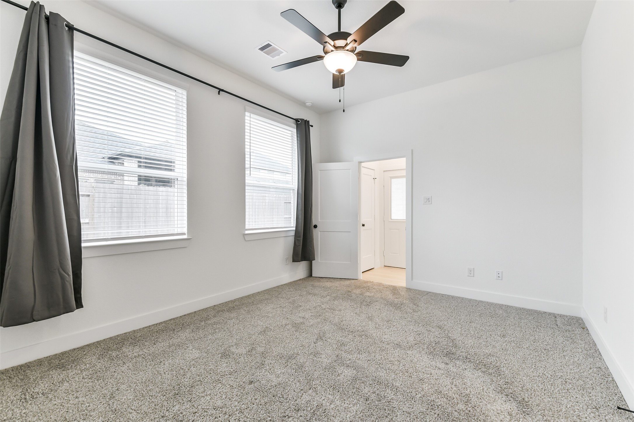 17730 Tree Of Heaven Conroe, TX 77385 - Photo 18 of 32