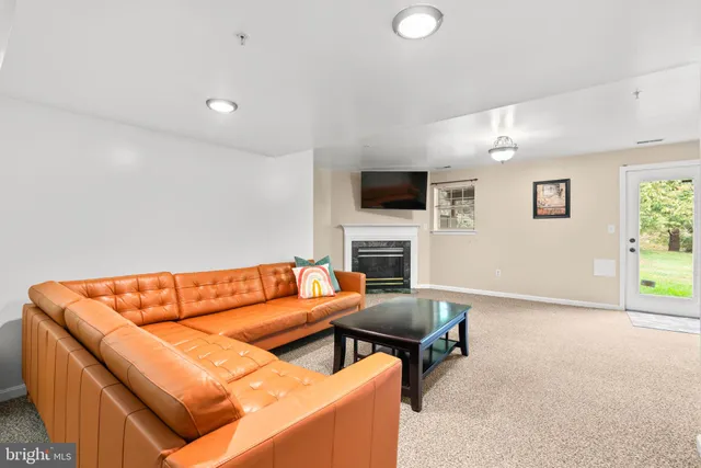 $375,000 | 9822 Sherwood Farm Road, Owings Mills, MD 21117