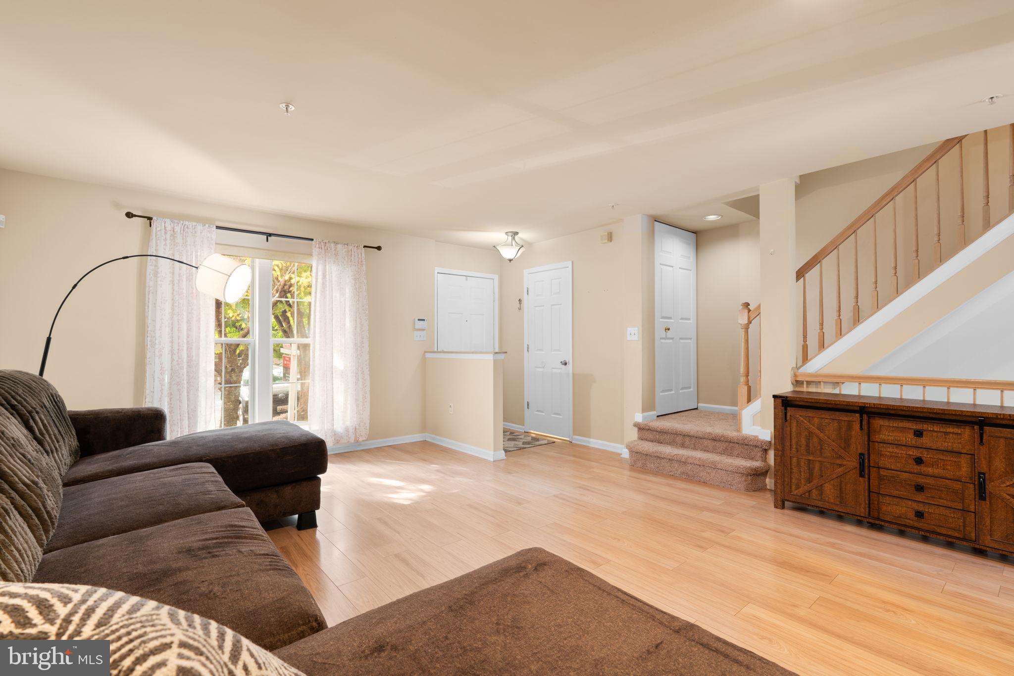 9822 Sherwood Farm Road Owings Mills, MD 21117 - Photo 6 of 31 Living Room