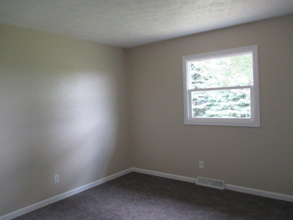 140 King Road Bremen, IN 46506 - Photo 12 of 20