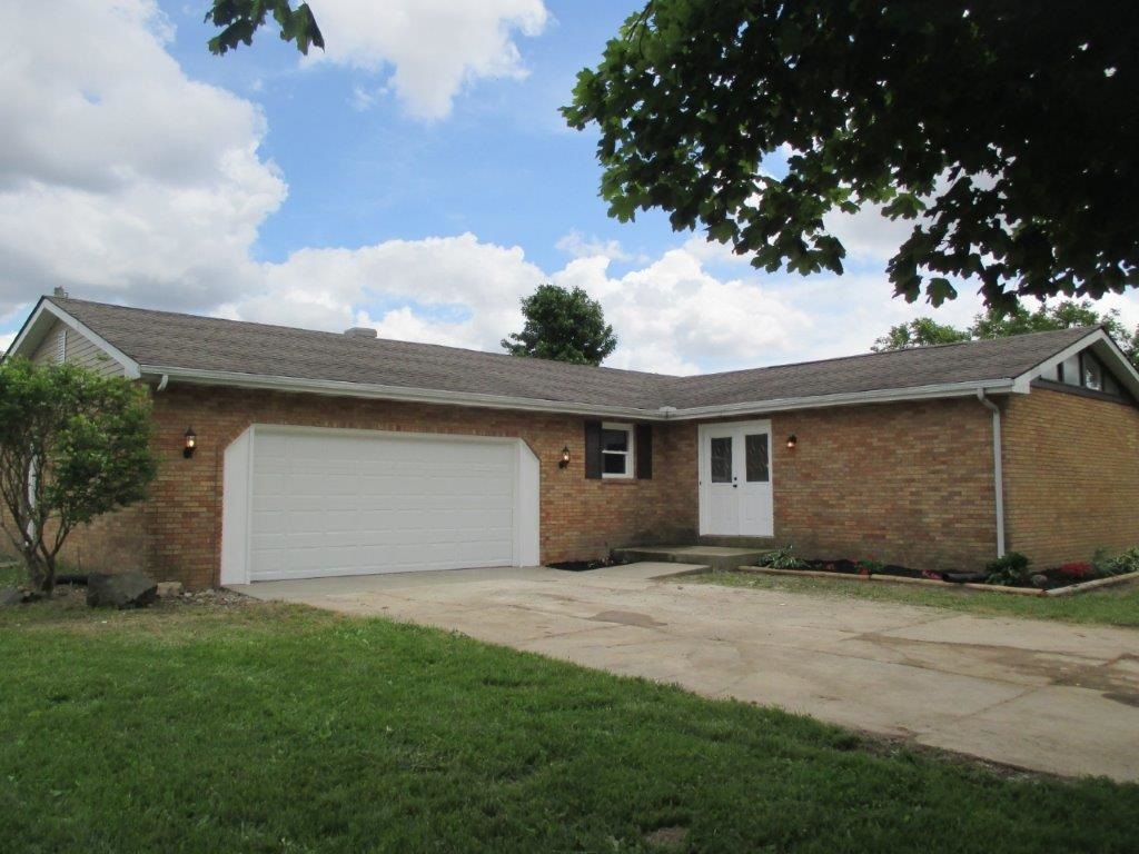 140 King Road Bremen, IN 46506 - Photo 3 of 20