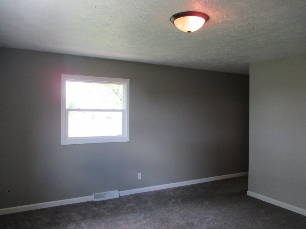 140 King Road Bremen, IN 46506 - Photo 10 of 20