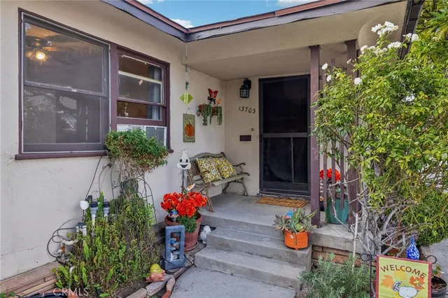 $899,995 | 13701 Russell Street, Whittier, CA 90602