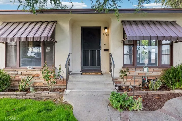 $899,995 | 13701 Russell Street, Whittier, CA 90602