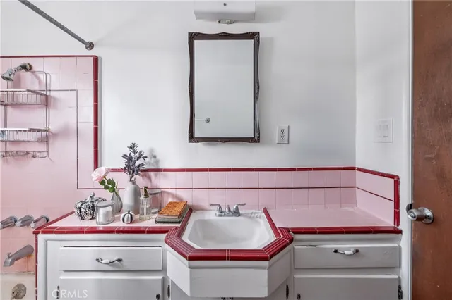 $899,995 | 13701 Russell Street, Whittier, CA 90602