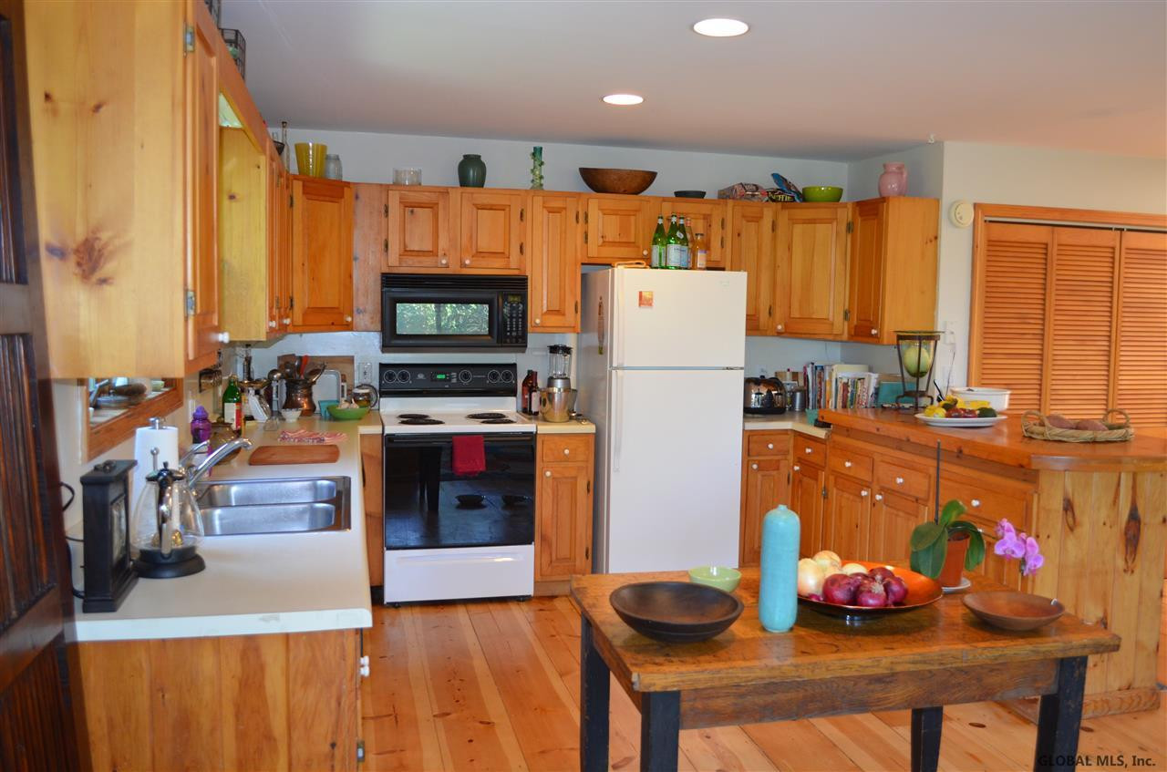 598 Fischer Road Kinderhook, NY 12106 - Photo 7 of 16 Photo 7