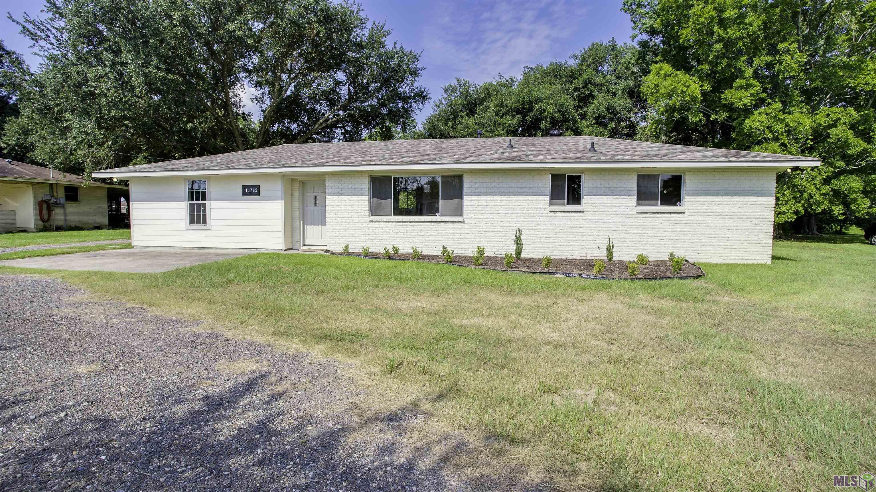 10785 Foster Road Baton Rouge, LA 70811 - Photo 1 of 15