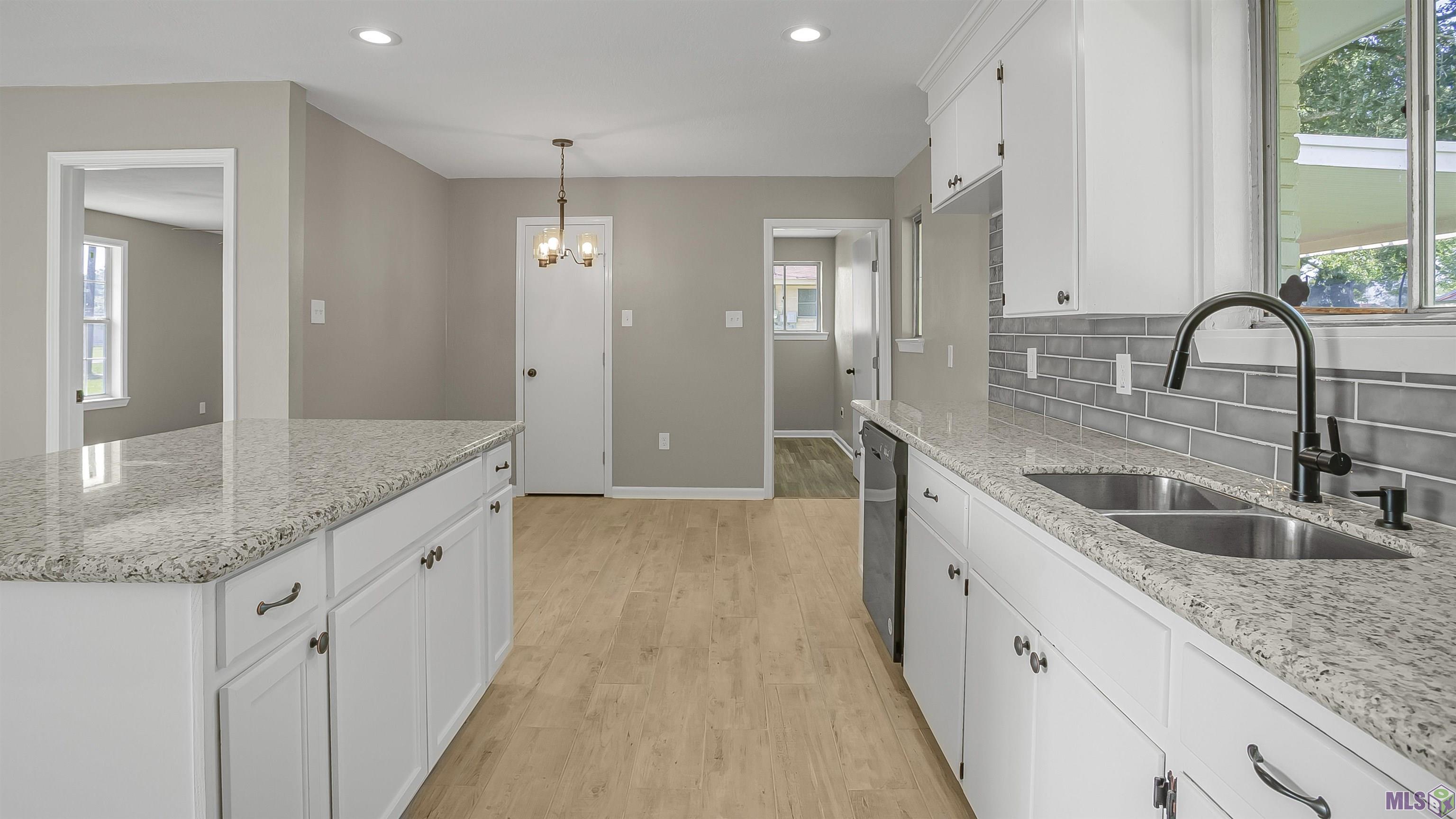 10785 Foster Road Baton Rouge, LA 70811 - Photo 5 of 15