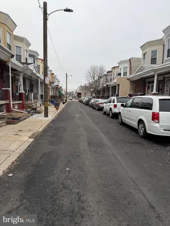a car parked in front of a building