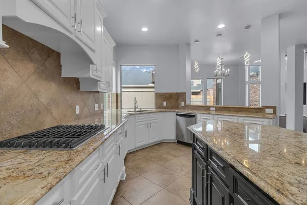 $4,800 | 13811 Sugar Dock Court, Houston, TX 77044