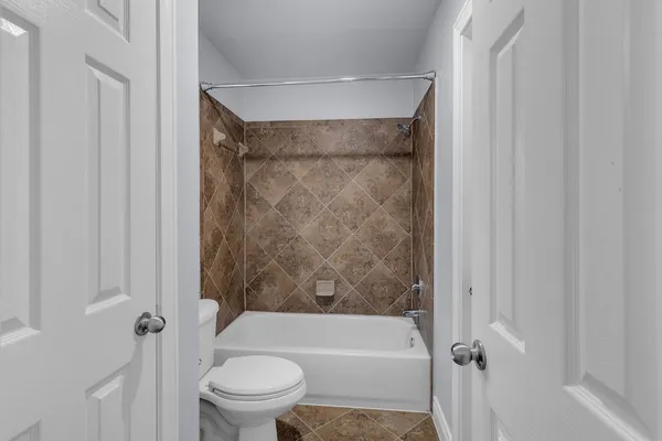 $4,800 | 13811 Sugar Dock Court, Houston, TX 77044