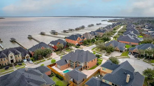 $4,800 | 13811 Sugar Dock Court, Houston, TX 77044