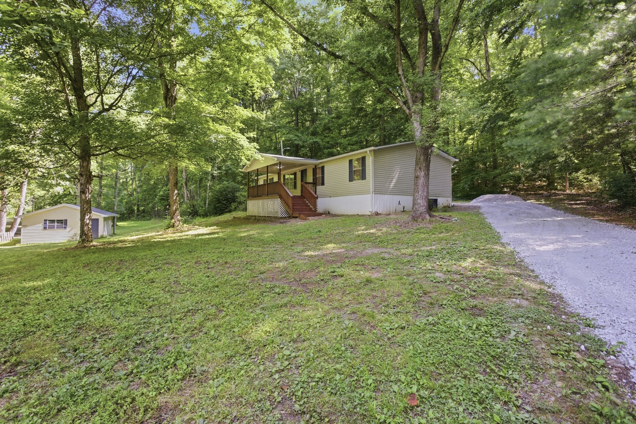 565 Clint Flowers Road McEwen, TN 37101 - Photo 41 of 51