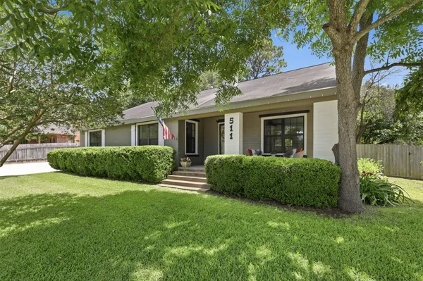 $495,000 | 511 West Val Verde Street, Brenham, TX 77833