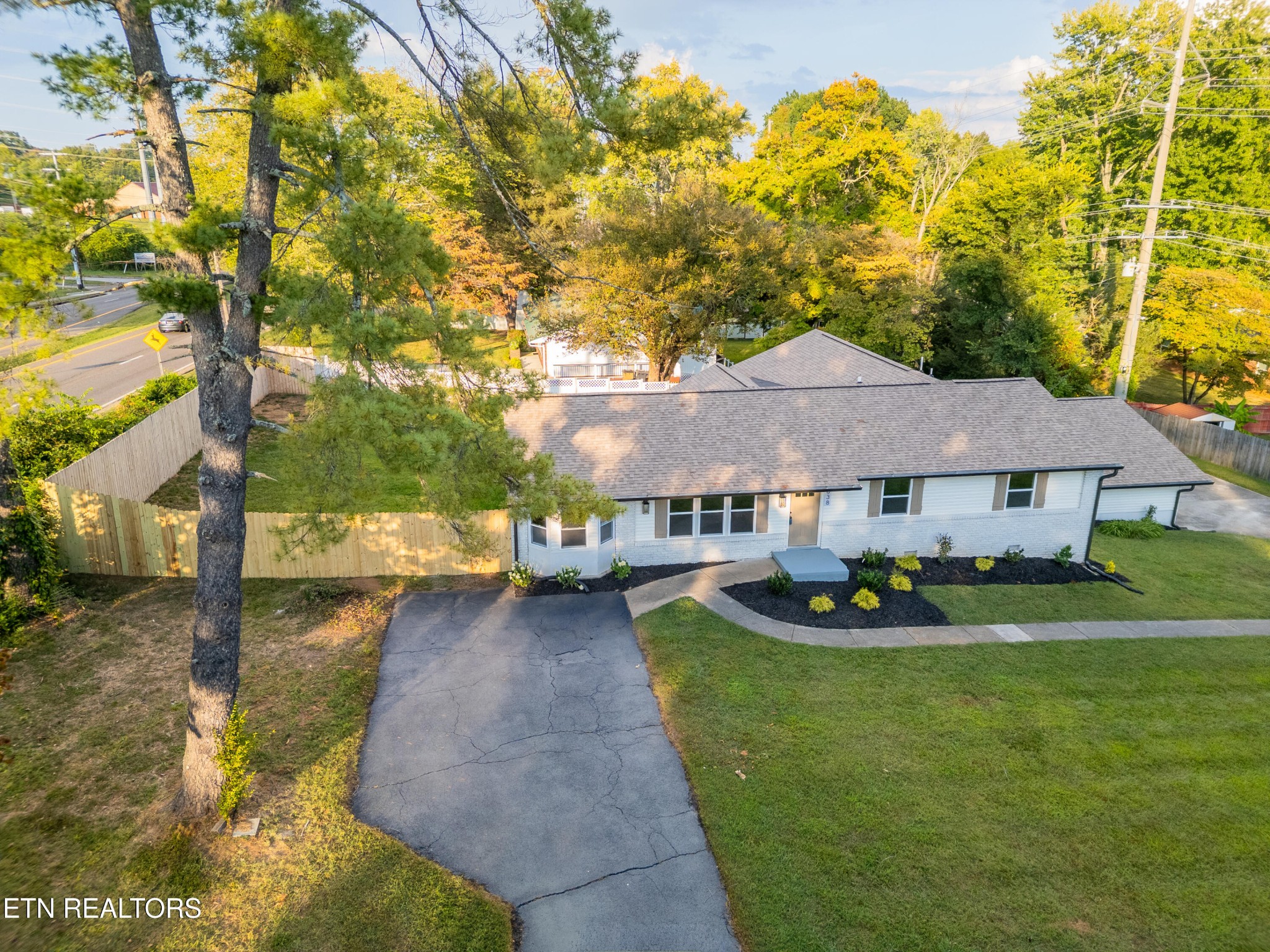 838 Whitehall Road Knoxville, TN 37909 - Photo 47 of 50 Gallery Image 47
