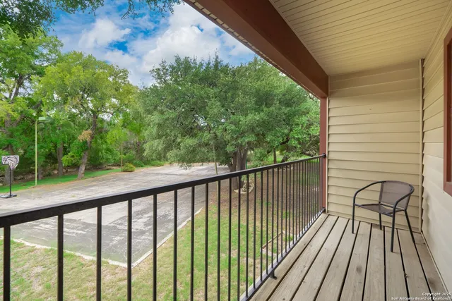 $369,000 | 306 Dietert Lane, Unit 103 & 104, Canyon Lake, TX 78133