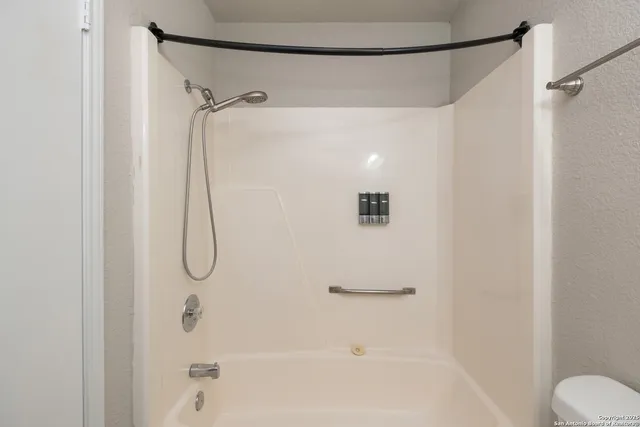 $369,000 | 306 Dietert Lane, Unit 103 & 104, Canyon Lake, TX 78133