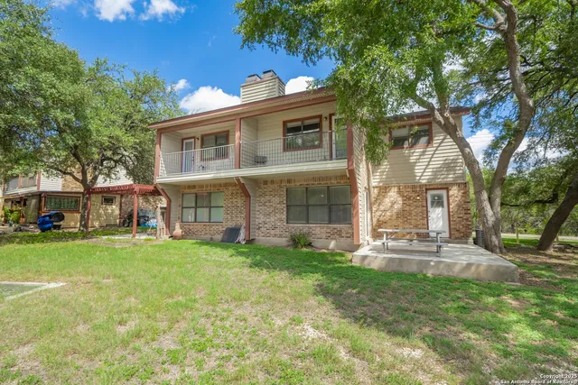 $369,000 | 306 Dietert Lane, Unit 103 & 104, Canyon Lake, TX 78133