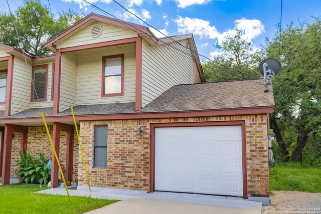 $369,000 | 306 Dietert Lane, Unit 103 & 104, Canyon Lake, TX 78133