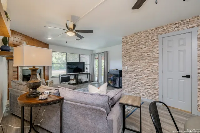 $369,000 | 306 Dietert Lane, Unit 103 & 104, Canyon Lake, TX 78133
