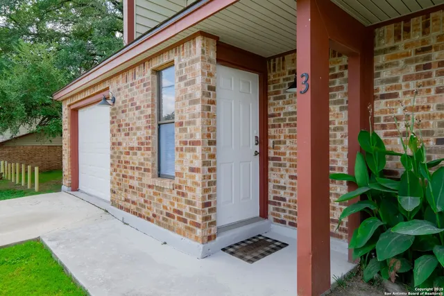 $369,000 | 306 Dietert Lane, Unit 103 & 104, Canyon Lake, TX 78133