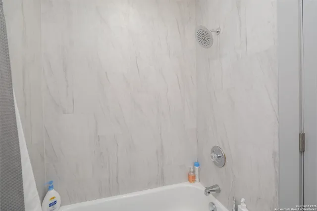 $369,000 | 306 Dietert Lane, Unit 103 & 104, Canyon Lake, TX 78133