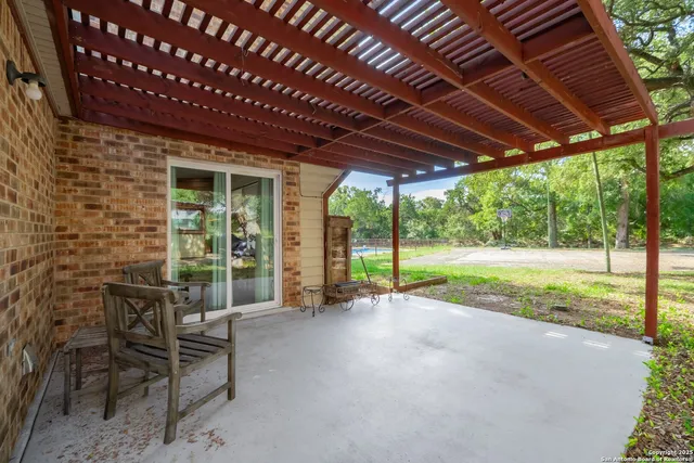 $369,000 | 306 Dietert Lane, Unit 103 & 104, Canyon Lake, TX 78133