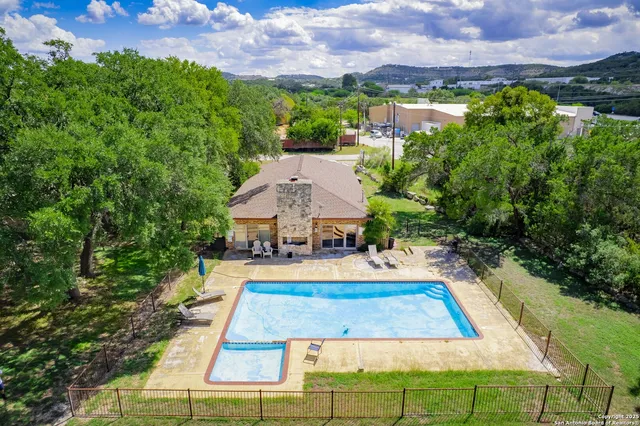 $369,000 | 306 Dietert Lane, Unit 103 & 104, Canyon Lake, TX 78133