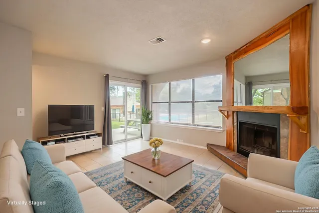 $369,000 | 306 Dietert Lane, Unit 103 & 104, Canyon Lake, TX 78133