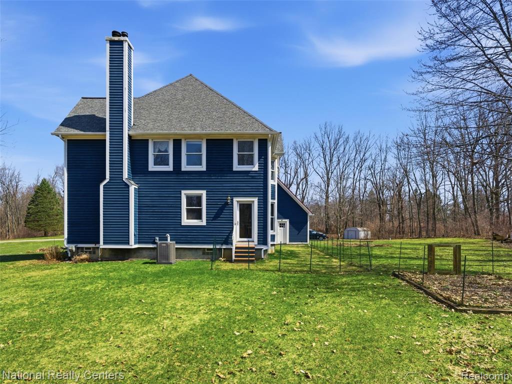 675 West Leonard Road Leonard, MI 48367 - Photo 9 of 45