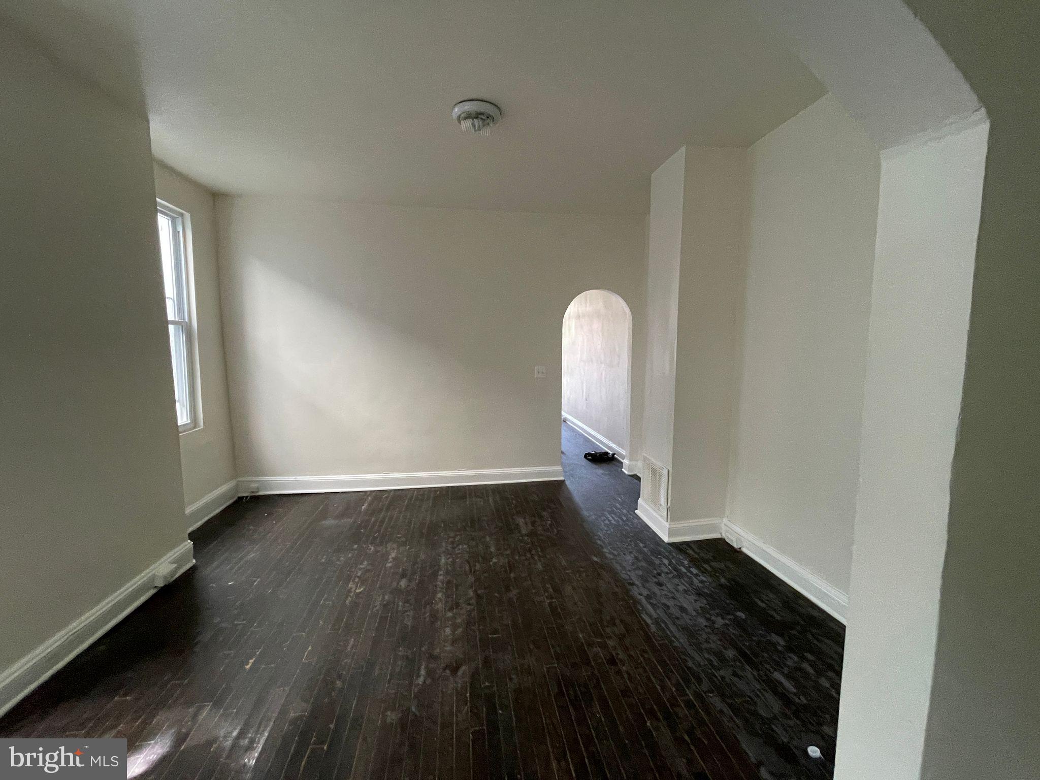 230 Collins Avenue Baltimore, MD 21229 - Photo 6 of 16