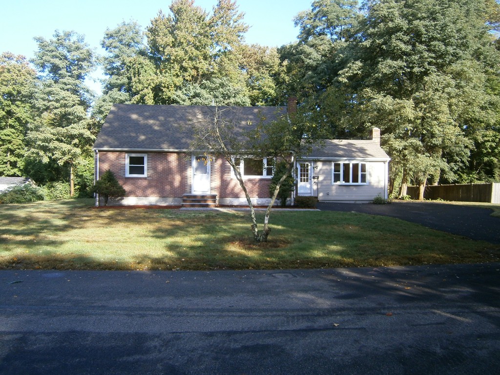 19 Sandra Road Walpole, MA 02032 - Photo 1 of 20 Gallery Image 1