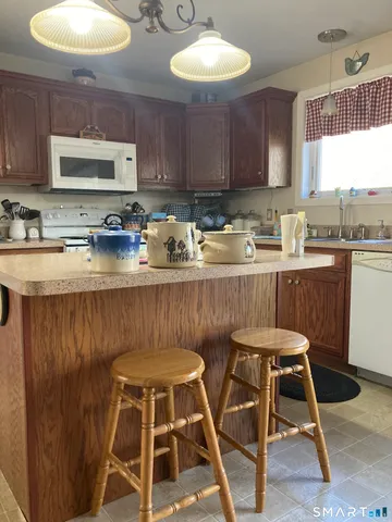 $399,900 | 1741 Highway 197, Woodstock, CT 06281