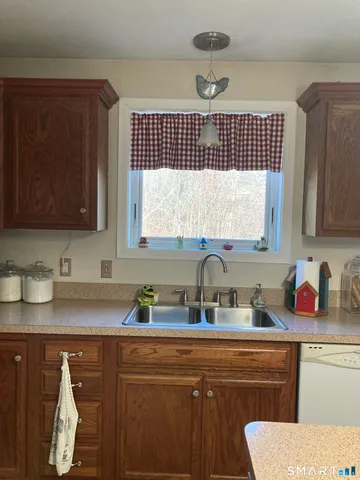 $399,900 | 1741 Highway 197, Woodstock, CT 06281