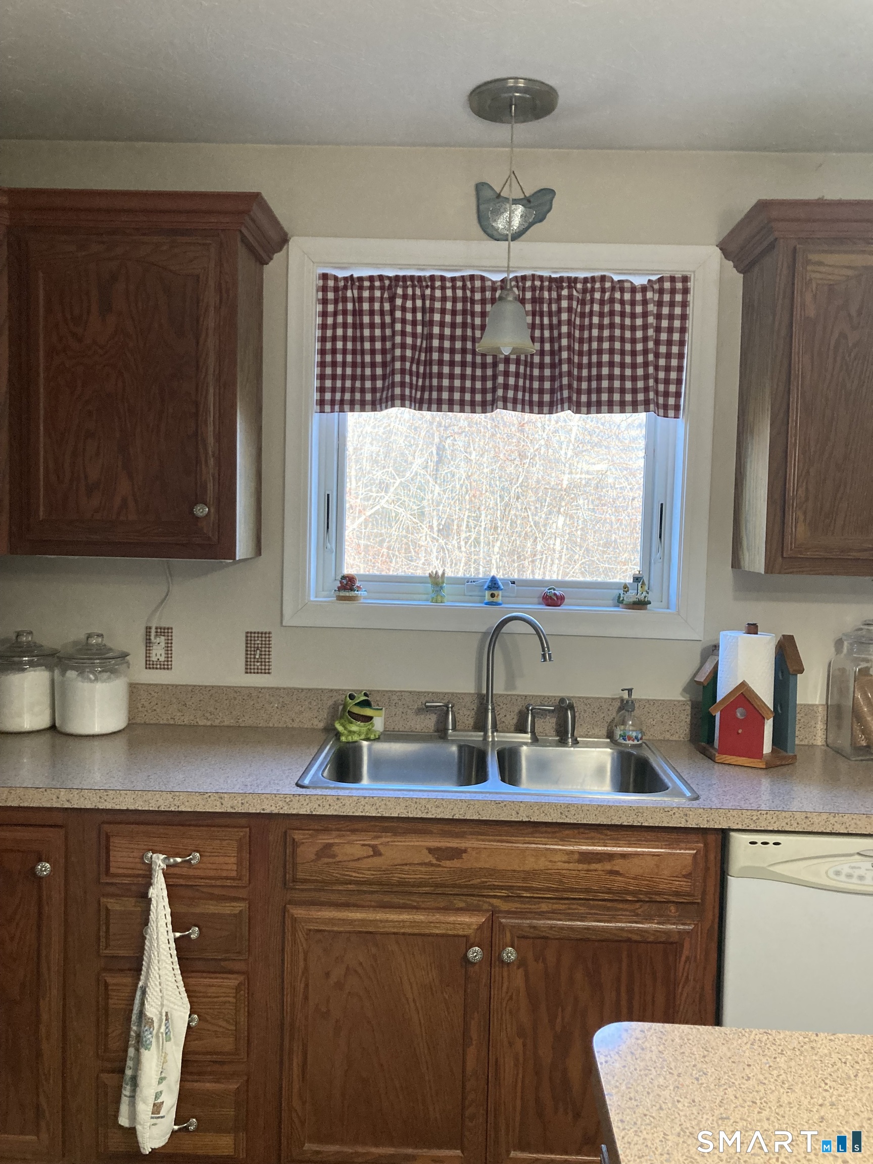 1741 Highway 197 Woodstock, CT 06281 - Photo 12 of 40