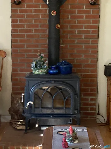 $399,900 | 1741 Highway 197, Woodstock, CT 06281