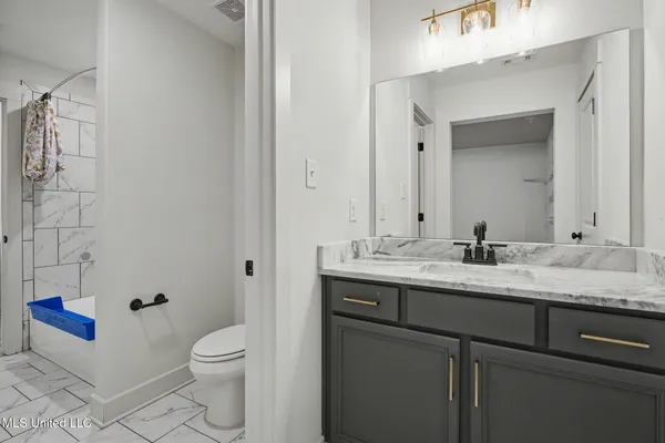 $675,000 | 13764 River Grove Lane, Olive Branch, MS 38654