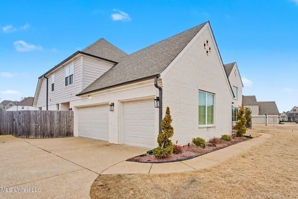 $675,000 | 13764 River Grove Lane, Olive Branch, MS 38654