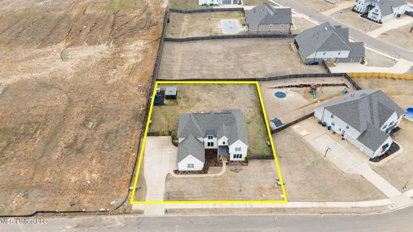$675,000 | 13764 River Grove Lane, Olive Branch, MS 38654