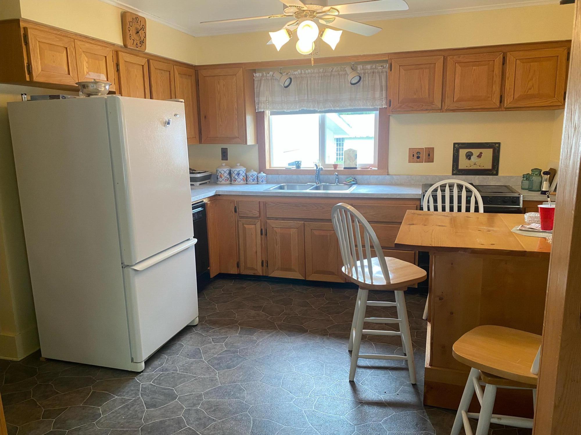 31 Mountainview Road Dannemora, NY 12929 - Photo 5 of 16 Gallery Image 5