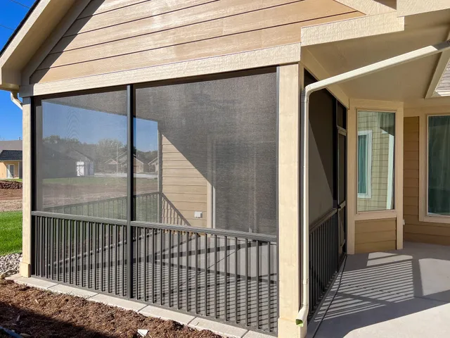 $414,000 | 925 East Cross Crk Court, Derby, KS 67037