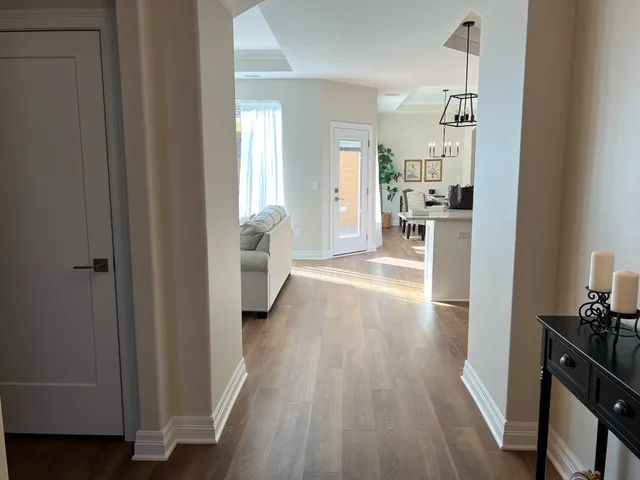 $414,000 | 925 East Cross Crk Court, Derby, KS 67037