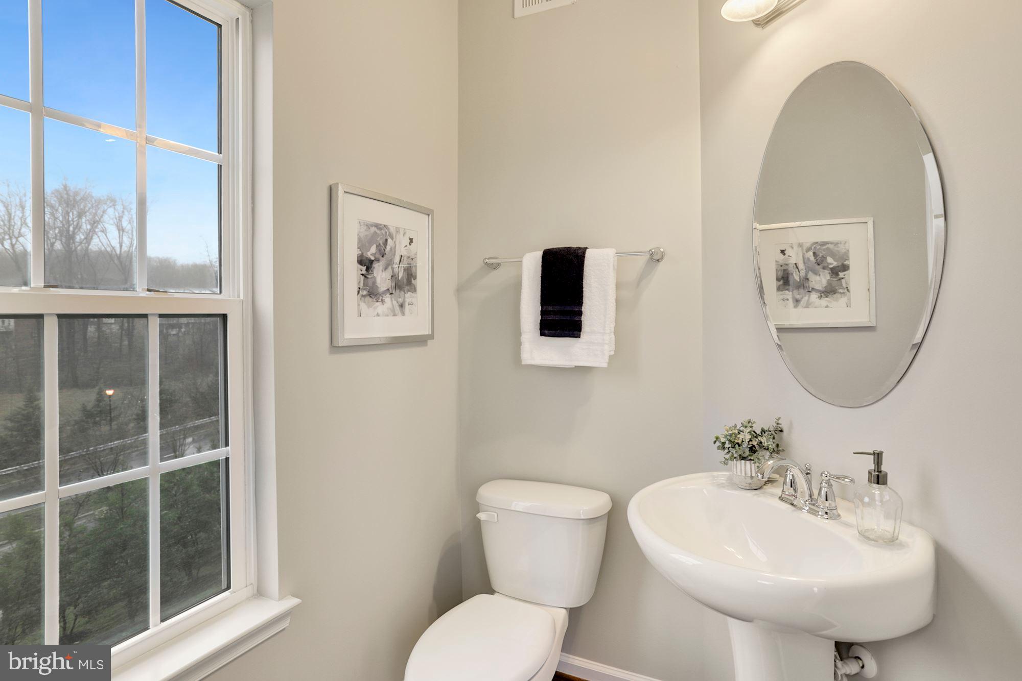 723 Addison Road South Capitol Heights, MD 20743 - Photo 5 of 24