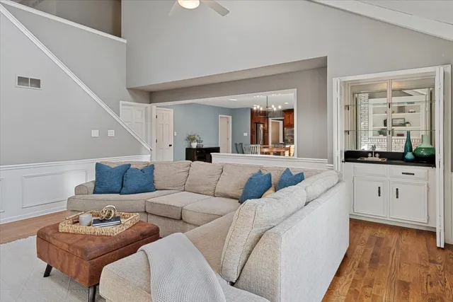 $850,000 | 2243 Aster Court, Naperville, IL 60565